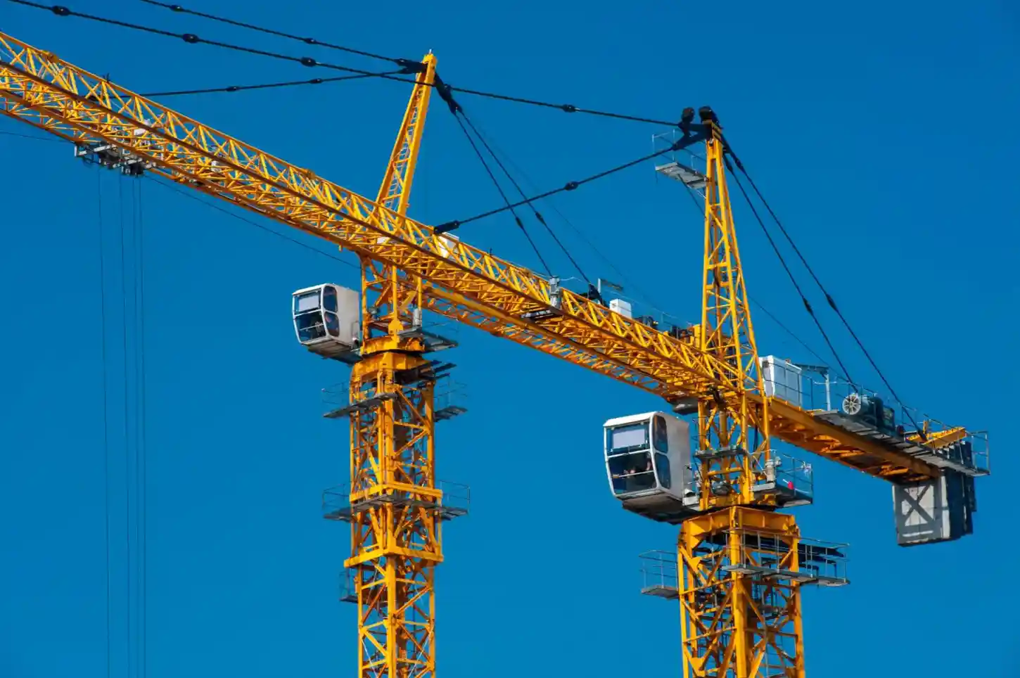 Hire Crane Rental in KSA | Skilled Operators On-Site