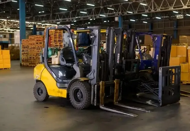 forklift-loader-warehouse-machinery-logistics-concept-scaled-1